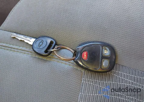 2013 Chevrolet Traverse Ls z USA, uszkodzony, nr VIN 1GNKRFKD8DJ245766